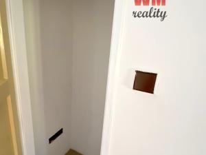 Prodej bytu 2+1, Ostrov, Horská, 65 m2