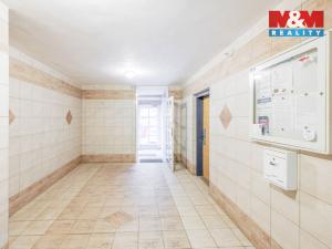 Prodej bytu 1+kk, Praha - Hlubočepy, Pivcova, 29 m2