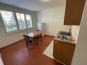 Pronájem bytu 2+kk, České Budějovice - České Budějovice 3, Puklicova, 36 m2