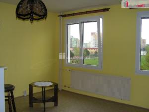 Prodej bytu 1+kk, Plzeň - Severní Předměstí, Hodonínská, 32 m2