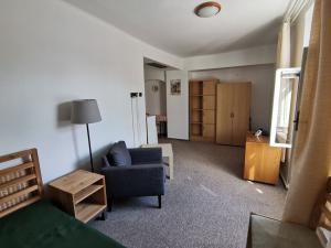 Pronájem bytu 1+kk, Sušice - Sušice III, Mariánská, 20 m2