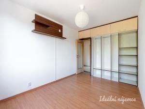 Pronájem bytu 3+1, Praha - Troja, Krosenská, 66 m2
