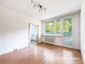 Pronájem bytu 3+1, Praha - Troja, Krosenská, 66 m2