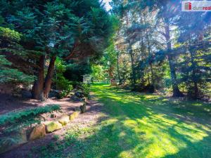 Prodej zahrady, Kostelec nad Černými lesy, U Studánky, 1556 m2
