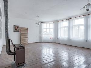 Prodej obchodního prostoru, Polná, Husovo náměstí, 654 m2