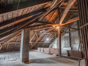 Prodej obchodního prostoru, Polná, Husovo náměstí, 654 m2