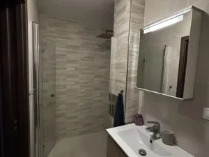 Pronájem bytu 2+kk, Praha - Karlín, Březinova, 55 m2