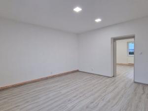 Pronájem bytu 3+1, Křešice, Kolonie, 65 m2
