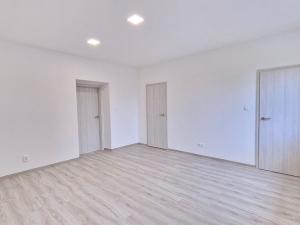 Pronájem bytu 3+1, Křešice, Kolonie, 65 m2