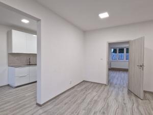 Pronájem bytu 3+1, Křešice, Kolonie, 65 m2