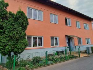 Pronájem bytu 3+1, Křešice, Kolonie, 65 m2