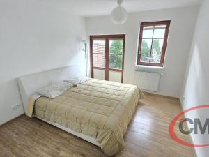 Pronájem bytu 2+kk, Rudná, Havlíčkovo nám., 57 m2