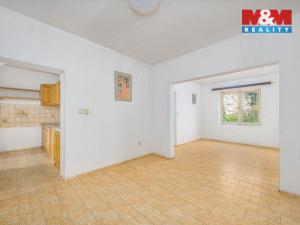Prodej rodinného domu, Krakovany, 780 m2