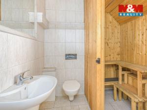 Prodej rodinného domu, Krakovany, 780 m2