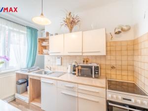 Prodej bytu 3+1, Říčany - Voděrádky, Krabošická, 58 m2