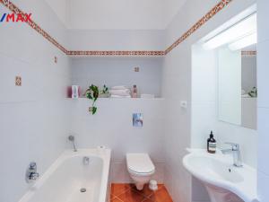 Pronájem bytu 4+1, Karlovy Vary, Jaltská, 120 m2
