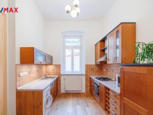 Pronájem bytu 4+1, Karlovy Vary, Jaltská, 120 m2