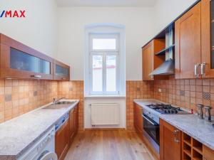 Pronájem bytu 4+1, Karlovy Vary, Jaltská, 120 m2