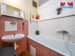 Prodej bytu 3+1, Roudnice, 63 m2