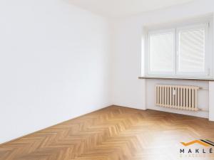 Pronájem bytu 1+1, Pardubice - Ohrazenice, Školská, 40 m2