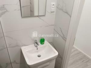 Pronájem bytu 2+1, Benešov nad Ploučnicí, Sídliště, 56 m2
