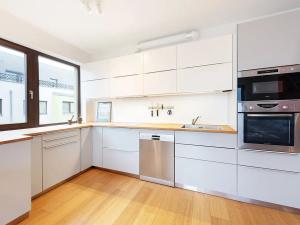 Pronájem bytu 3+kk, Praha - Dolní Chabry, K Beranovu, 90 m2