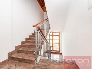 Pronájem rodinného domu, Praha - Břevnov, Oddělená, 316 m2