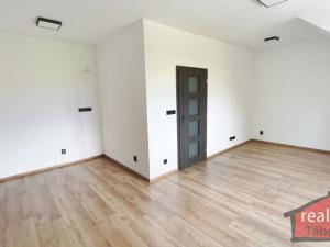 Prodej bytu 1+kk, Nupaky, Nupacká, 38 m2