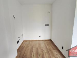 Prodej bytu 1+kk, Nupaky, Nupacká, 38 m2