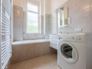 Pronájem bytu 4+kk, Praha - Holešovice, Varhulíkové, 91 m2