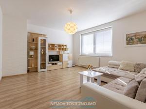 Prodej bytu 3+1, Hrušovany nad Jevišovkou, 9. května, 72 m2