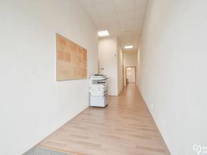 Prodej komerční nemovitosti, Olomouc, Družební, 102 m2