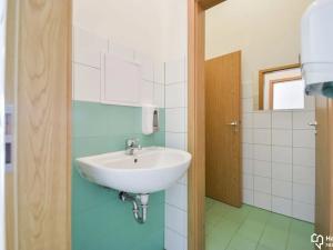 Prodej kanceláře, Olomouc, Družební, 102 m2