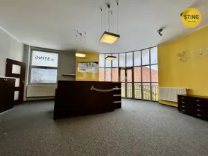 Pronájem kanceláře, Karviná, Karola Śliwky, 830 m2