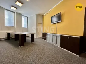 Pronájem kanceláře, Karviná, Karola Śliwky, 830 m2