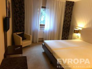 Prodej bytu 2+kk, Plzeň - Jižní Předměstí, U Borského parku, 52 m2