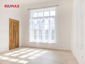 Prodej vícegeneračního domu, Vráž, Nad Loděnicí, 219 m2