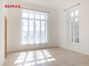Prodej vícegeneračního domu, Vráž, Nad Loděnicí, 219 m2