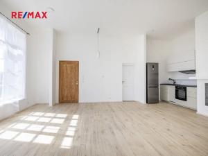 Prodej vícegeneračního domu, Vráž, Nad Loděnicí, 219 m2