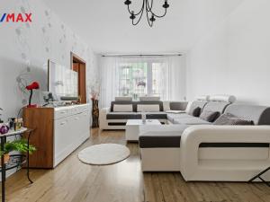 Prodej bytu 3+1, Karlovy Vary - Drahovice, Vítězná, 74 m2