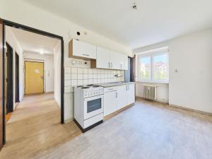 Prodej bytu 2+1, Trutnov - Střední Předměstí, Jiráskovo náměstí, 69 m2