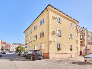 Prodej bytu 2+1, Trutnov - Střední Předměstí, Jiráskovo náměstí, 69 m2