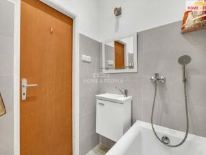 Prodej bytu 2+kk, Praha - Vysočany, Kolbenova, 44 m2