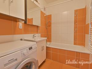 Pronájem bytu 3+1, Brno - Bystrc, Teyschlova, 84 m2