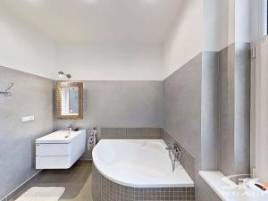 Prodej bytu 3+kk, Louny, Jeronýmova, 91 m2