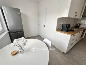 Pronájem bytu 2+1, Znojmo, Dukelských bojovníků, 55 m2