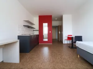 Pronájem bytu 1+kk, Praha - Smíchov, Křížová, 27 m2