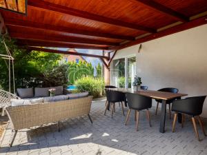 Prodej rodinného domu, Nehvizdy, Kaštanová, 126 m2