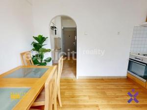 Pronájem bytu 1+1, Zlín, třída Tomáše Bati, 36 m2