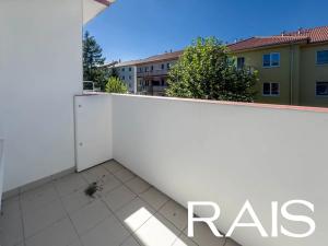 Prodej bytu 3+1, Hustopeče, U Větrolamu, 74 m2